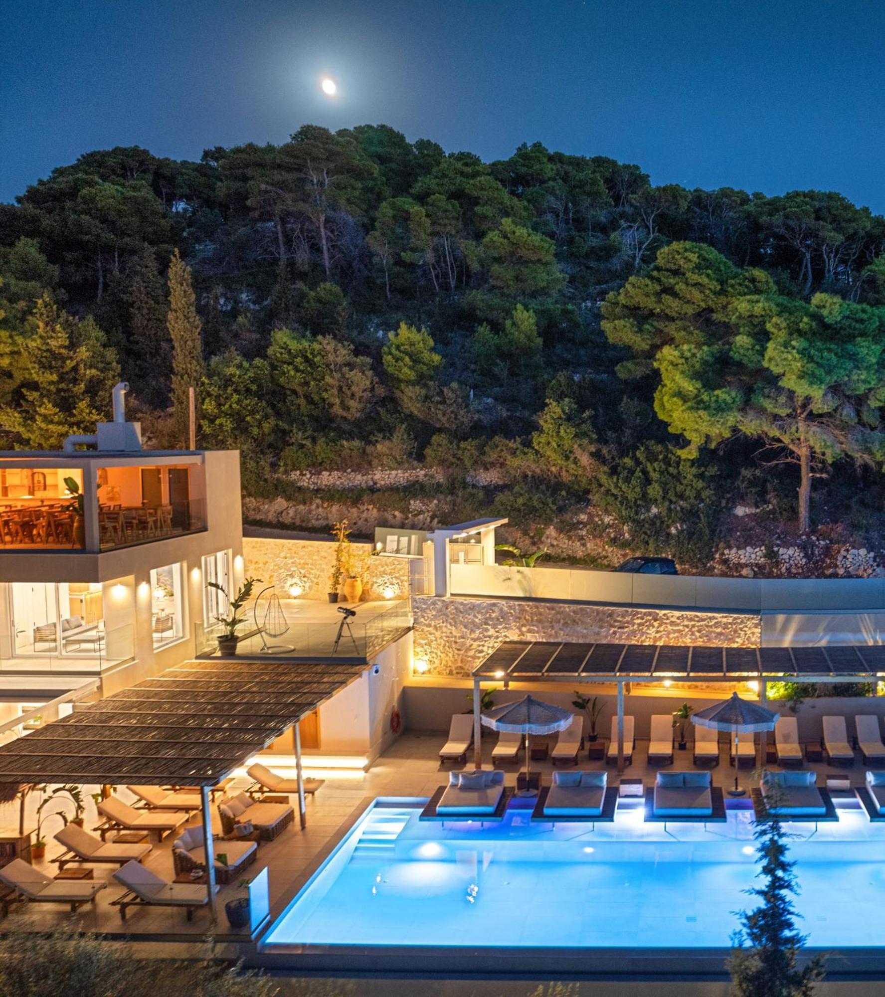 Myzith Luxury Suites Керион Экстерьер фото